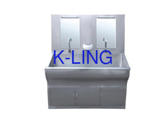 Đồ giặt bằng thép không gỉ với máy pha xà phòng cho bệnh viện