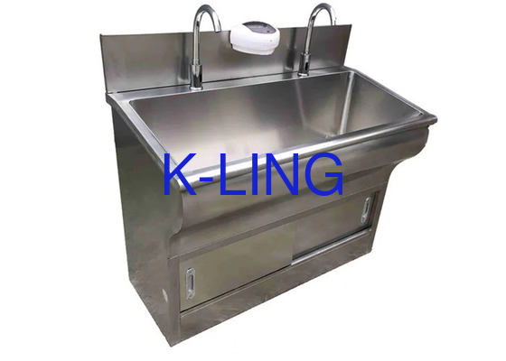 Thiết bị phòng sạch với cảm ứng hồng ngoại và máy pha xà phòng